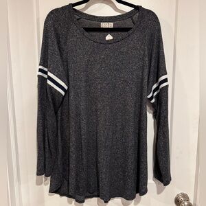 Maurices Long Sleeve Tee
